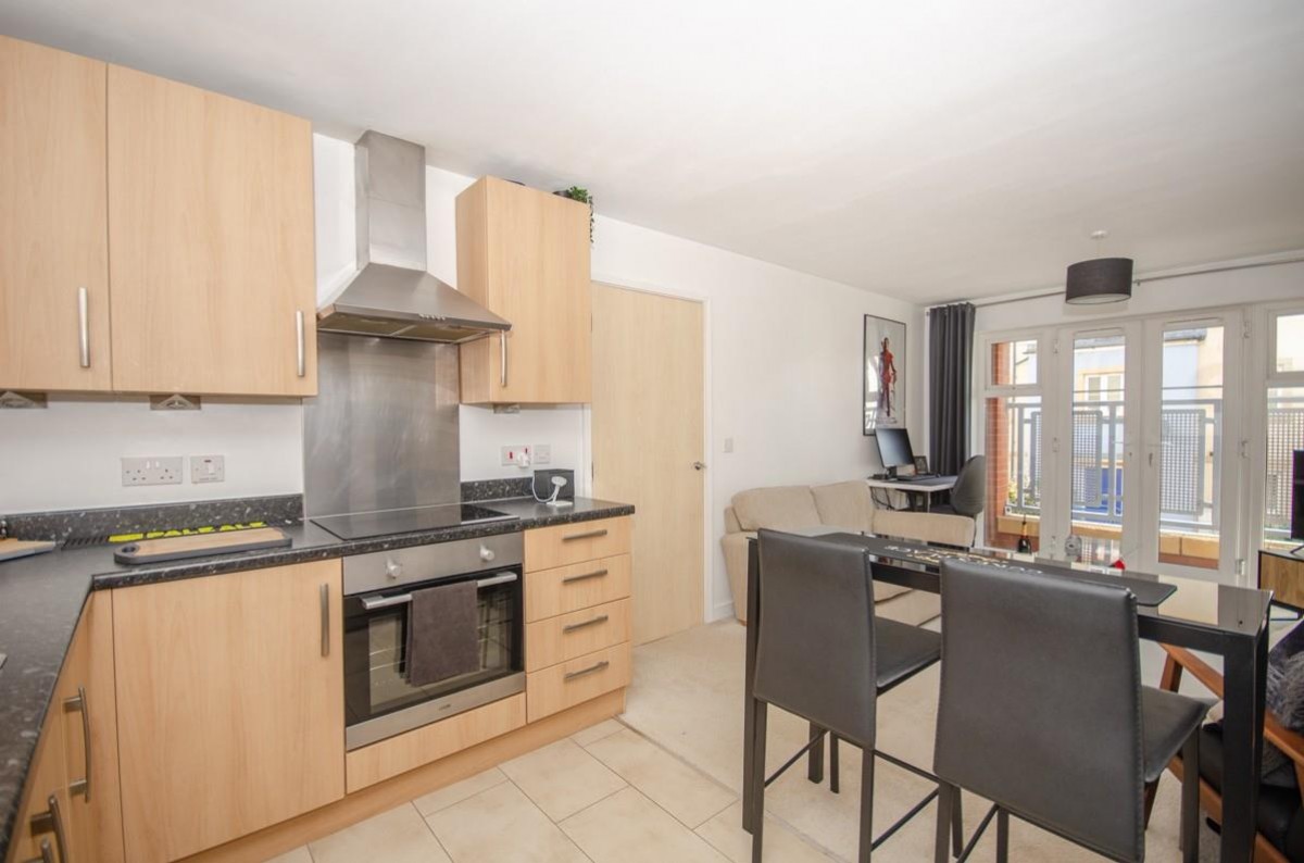 Arnold Road, Mangotsfield, Bristol, BS16 9LB