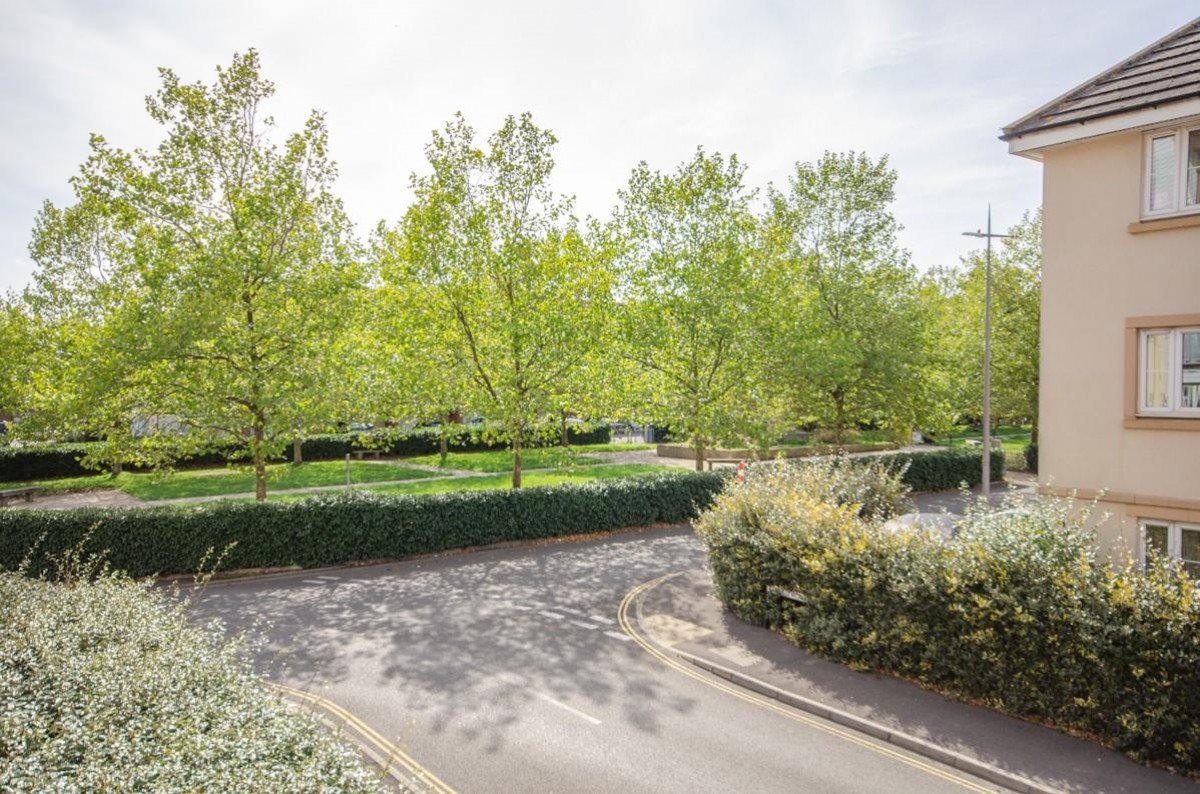 Arnold Road, Mangotsfield, Bristol, BS16 9LB