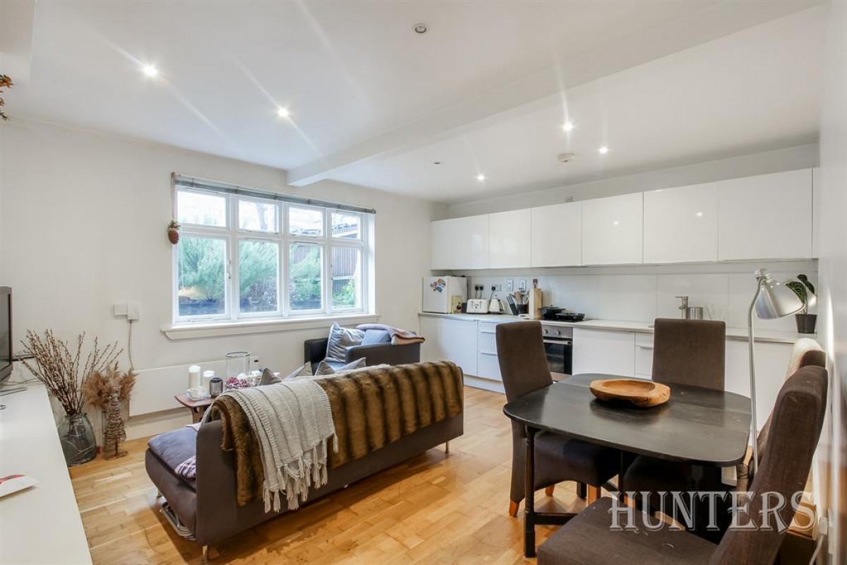 Knatchbull Road, SE5 9QY