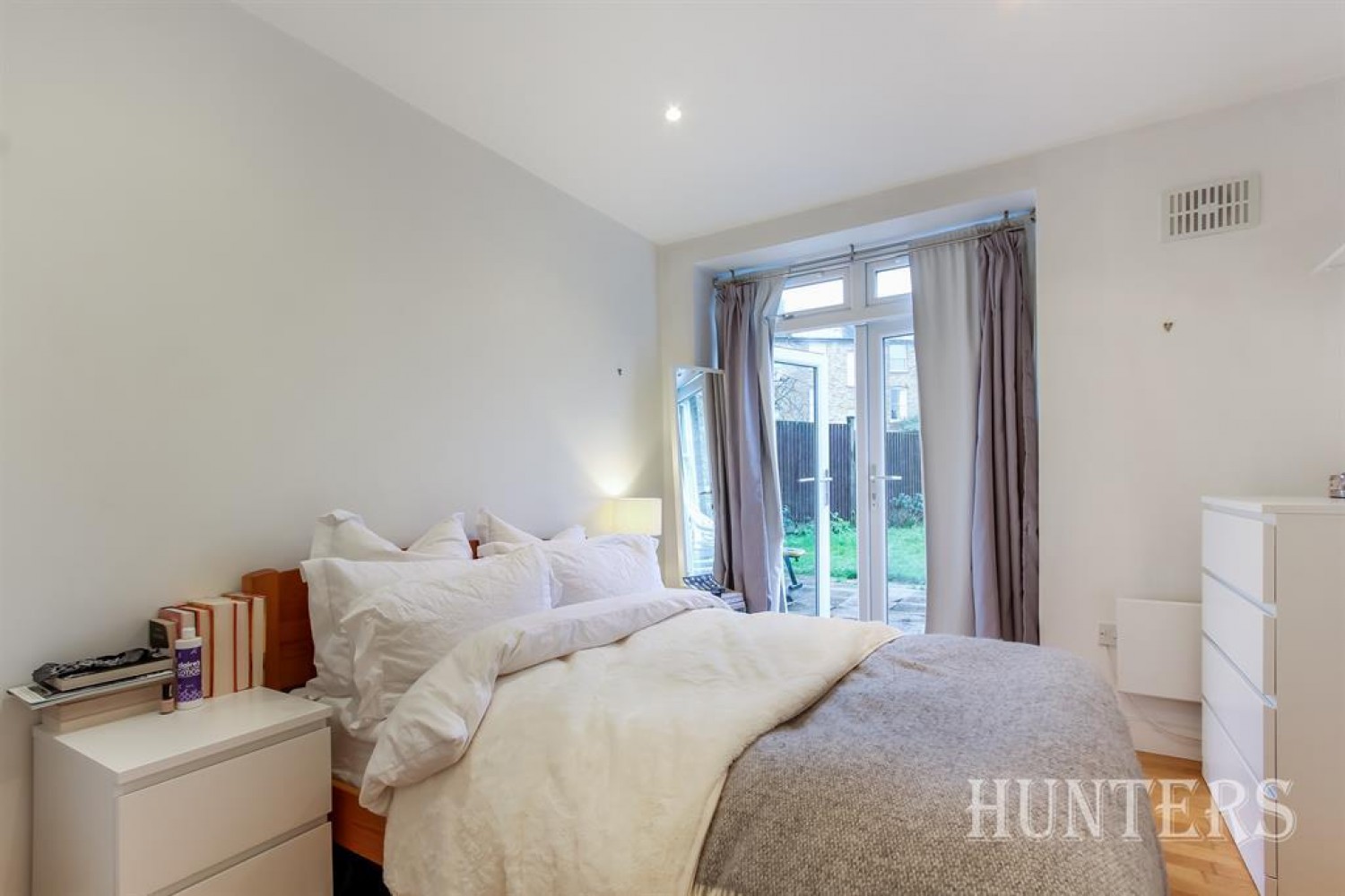 Knatchbull Road, SE5 9QY