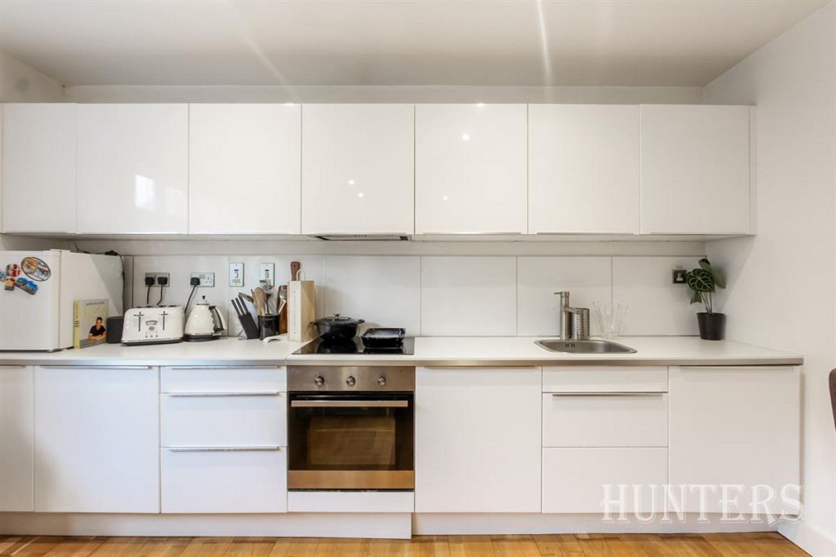 Knatchbull Road, SE5 9QY