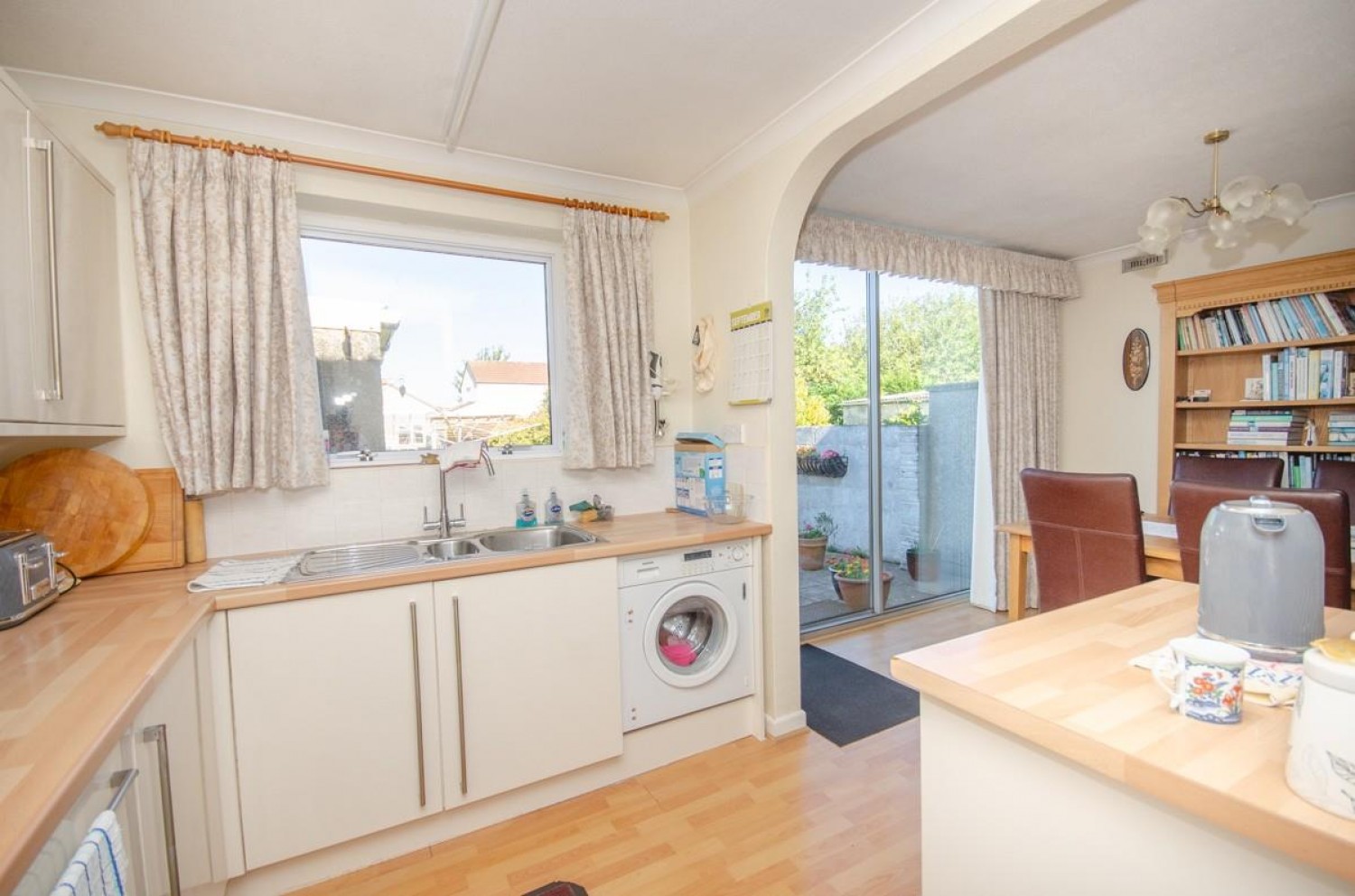 Bromley Drive, Downend, Bristol, BS16 6JQ