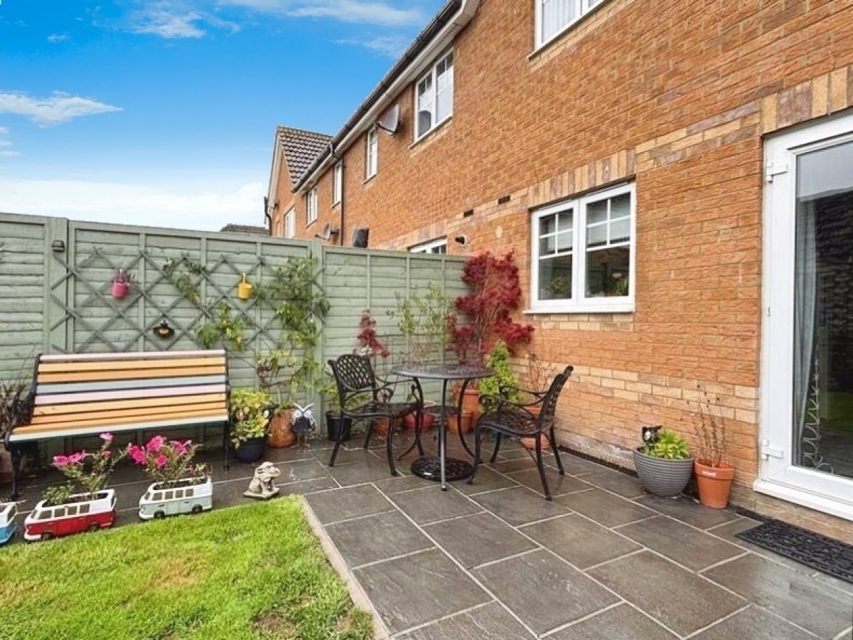 Emperor Way, Kingsnorth