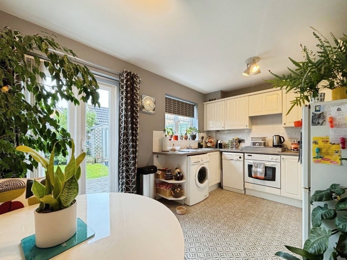 Emperor Way, Kingsnorth