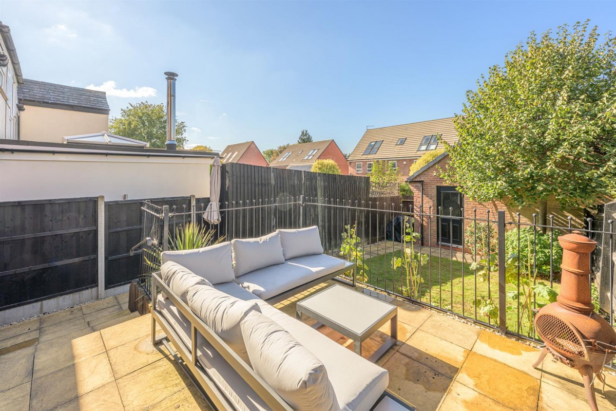 Prince Mews, Hagley, DY9 0FT