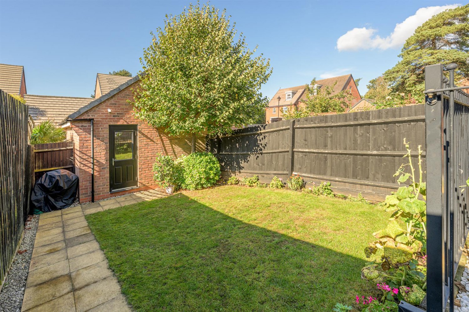 Prince Mews, Hagley, DY9 0FT