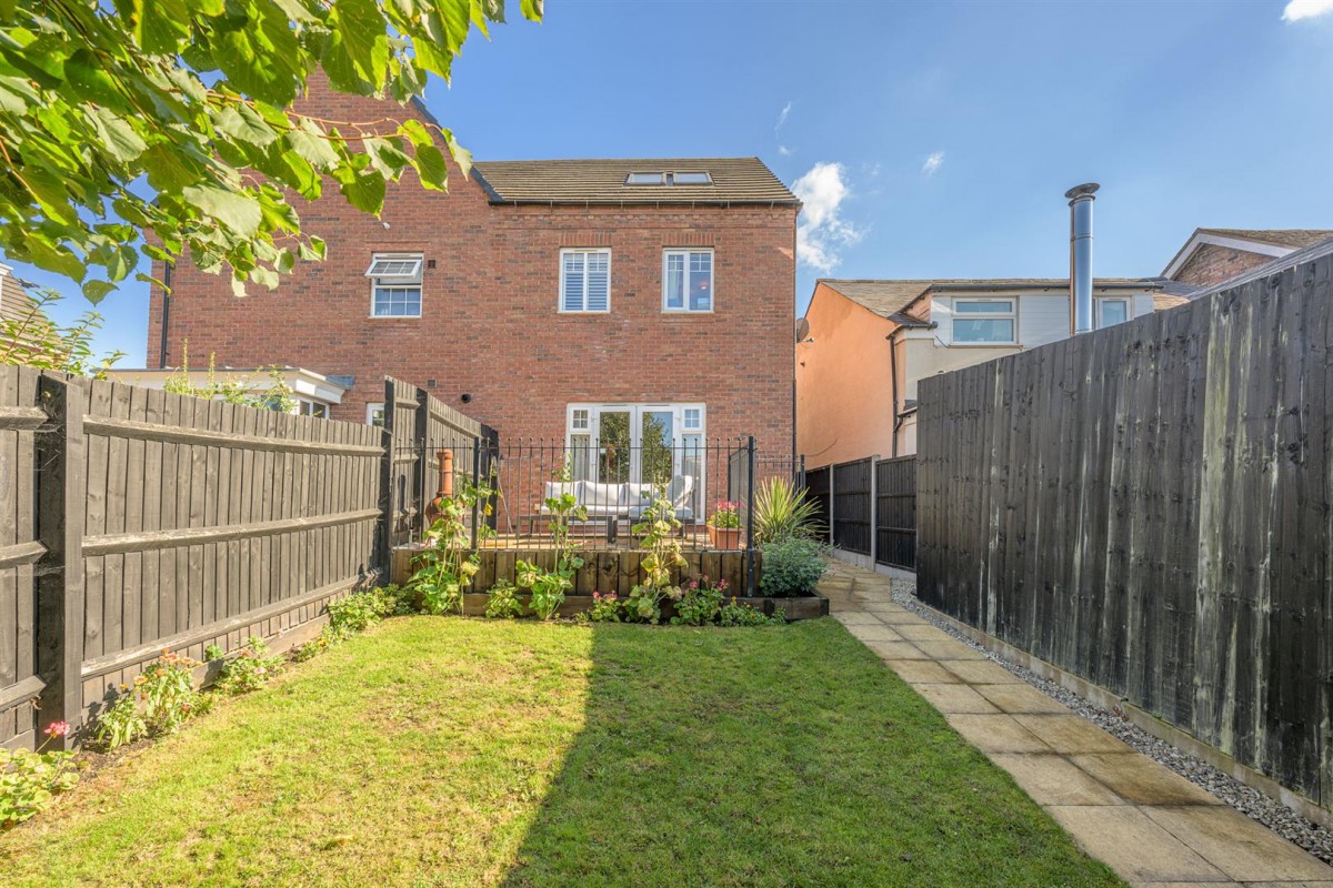 Prince Mews, Hagley, DY9 0FT