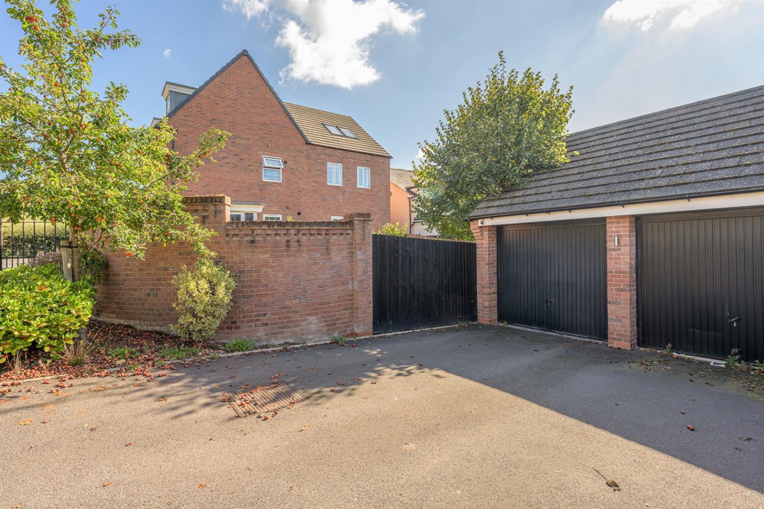 Prince Mews, Hagley, DY9 0FT