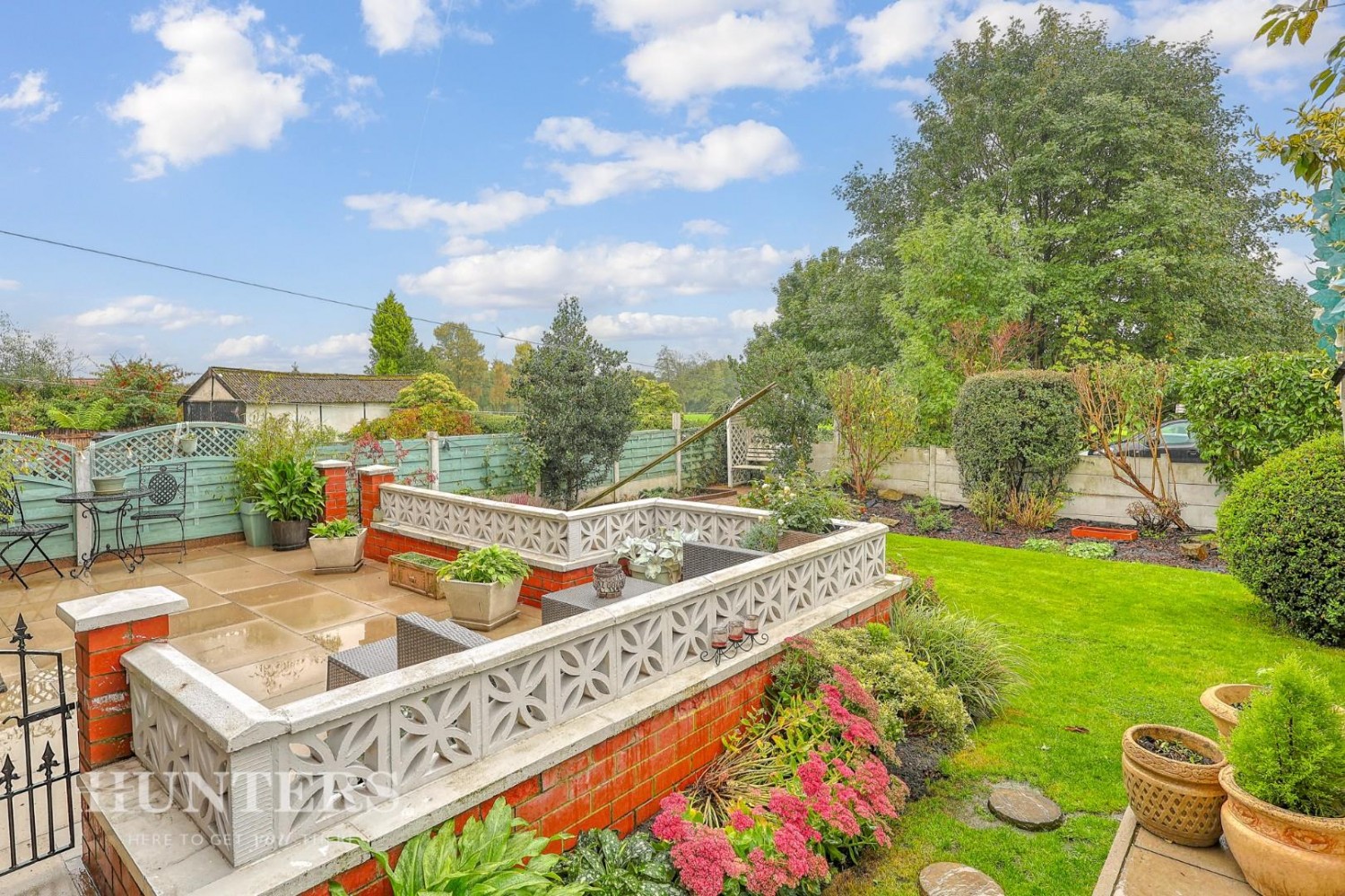 Green Lane, Garden Suburbs, Oldham