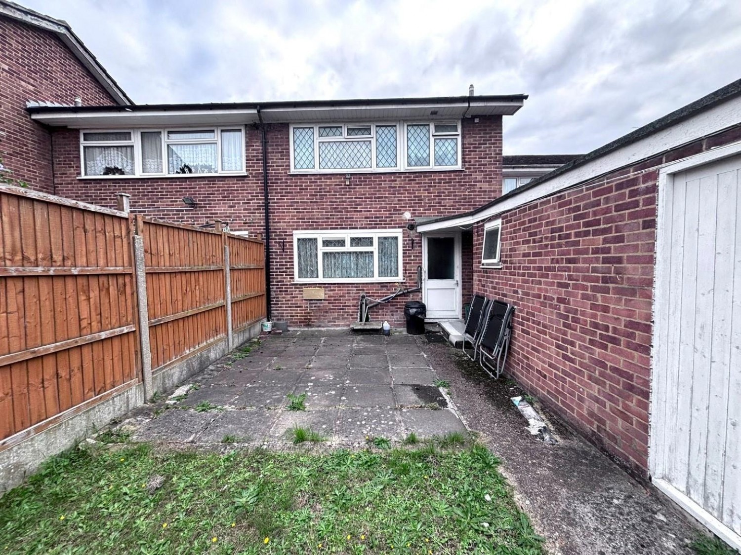 Cranford Drive, Hayes, Middlesex, UB3 4LF