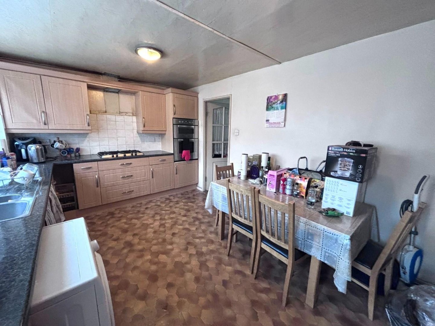 Cranford Drive, Hayes, Middlesex, UB3 4LF