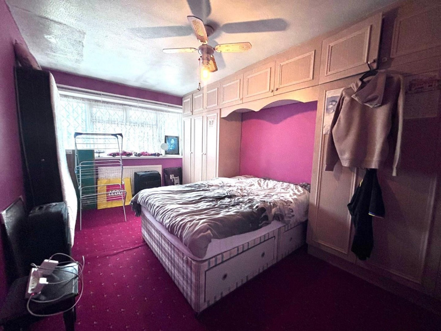 Cranford Drive, Hayes, Middlesex, UB3 4LF