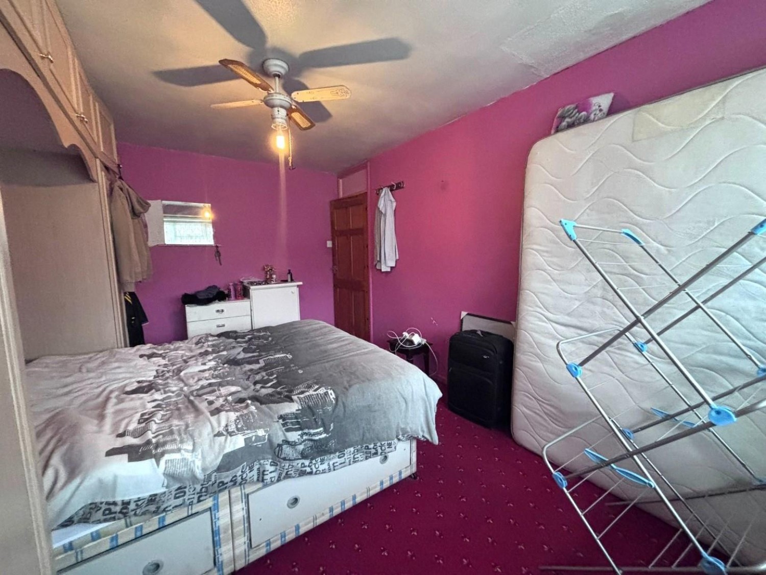 Cranford Drive, Hayes, Middlesex, UB3 4LF