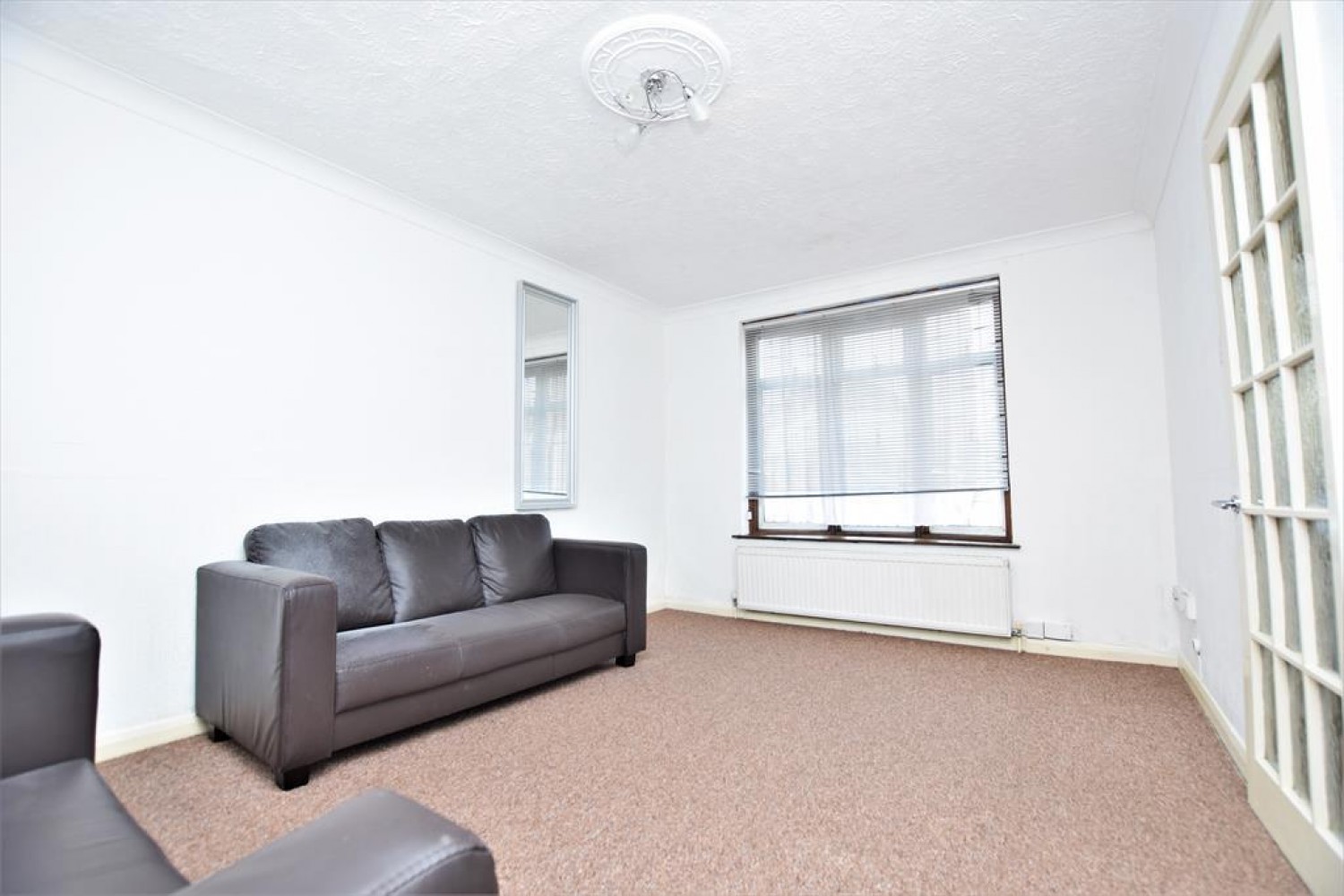 Wren Road, Dagenham, RM9
