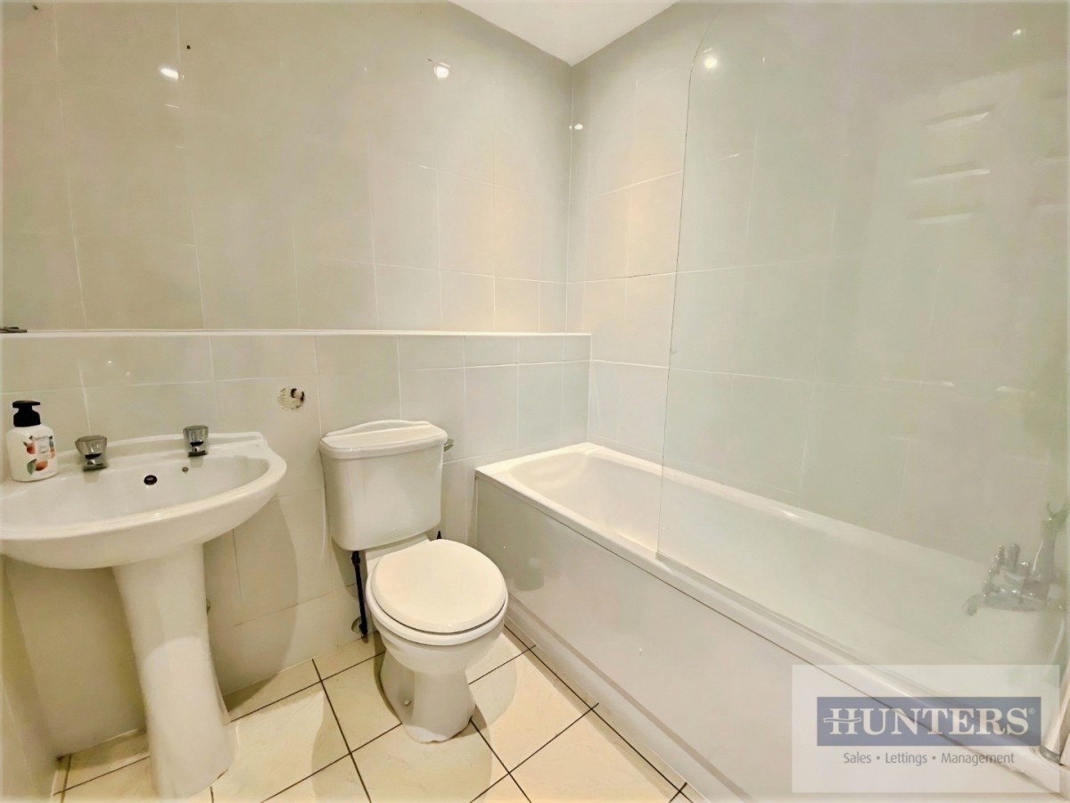 Teynham Road , Dartford, Kent, DA2 6GE