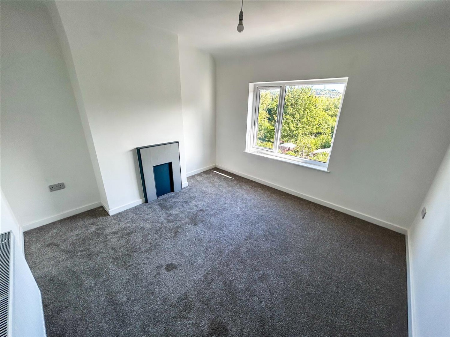 Baptist End Road, Dudley, DY2 9BU