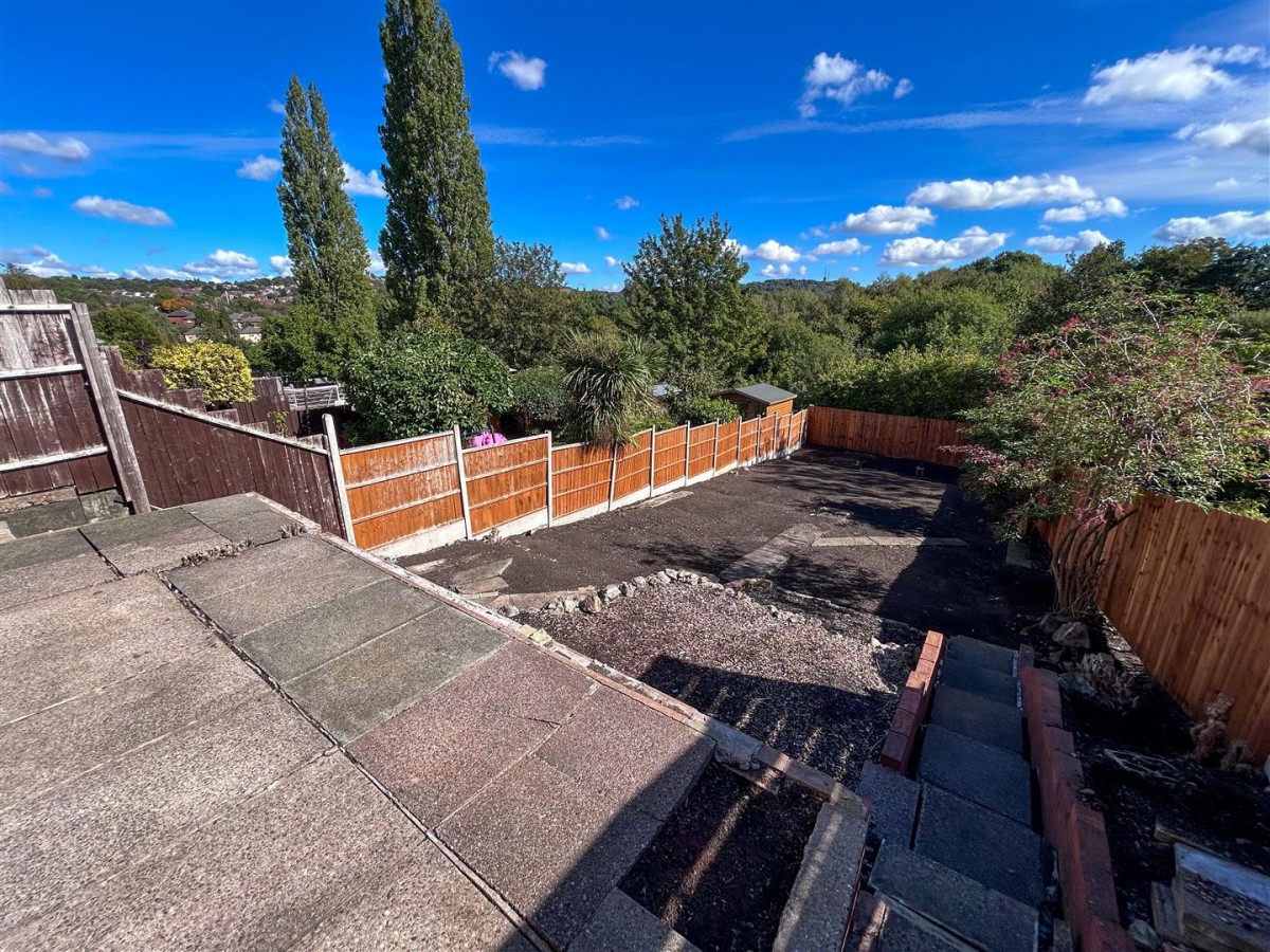 Baptist End Road, Dudley, DY2 9BU