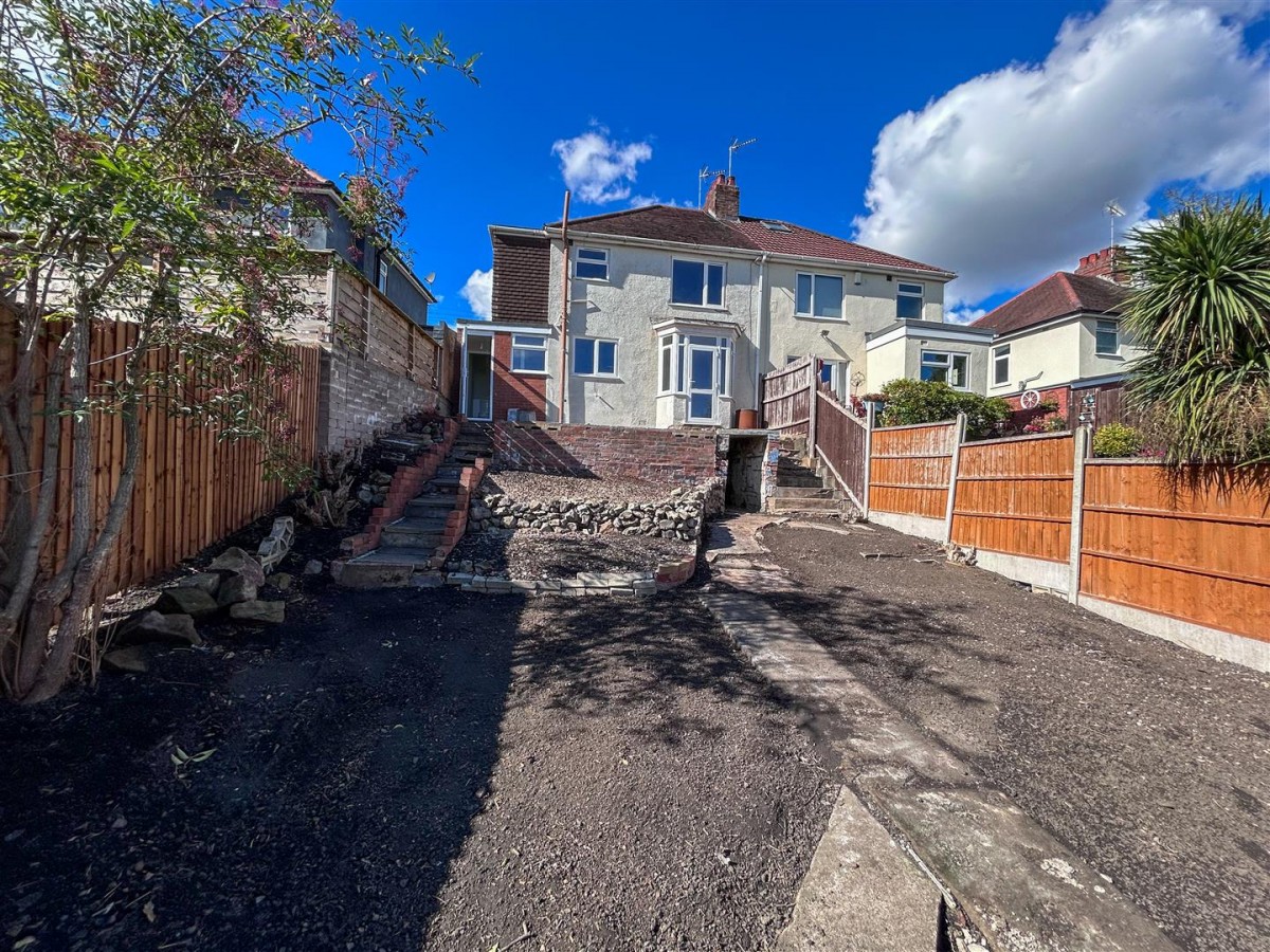 Baptist End Road, Dudley, DY2 9BU