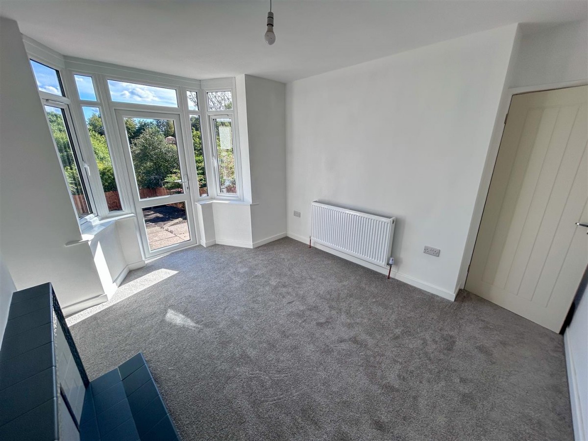 Baptist End Road, Dudley, DY2 9BU