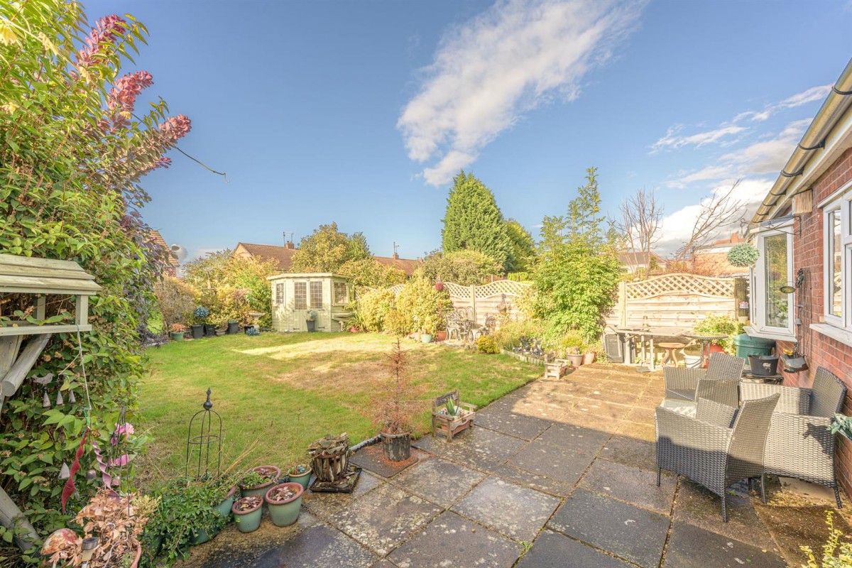 Graham Road, Kingswinford, DY8 5PU