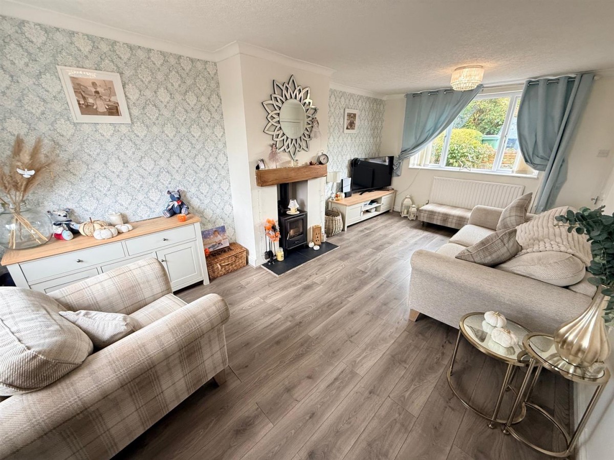 Dobbins Oak Road, Stourbridge, DY9 9HX