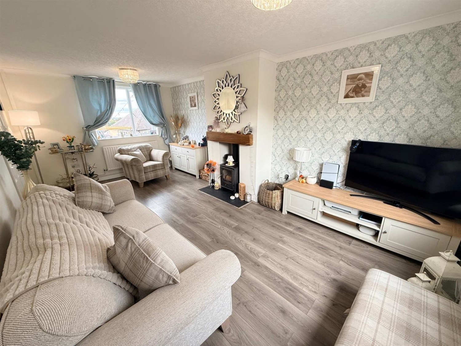 Dobbins Oak Road, Stourbridge, DY9 9HX