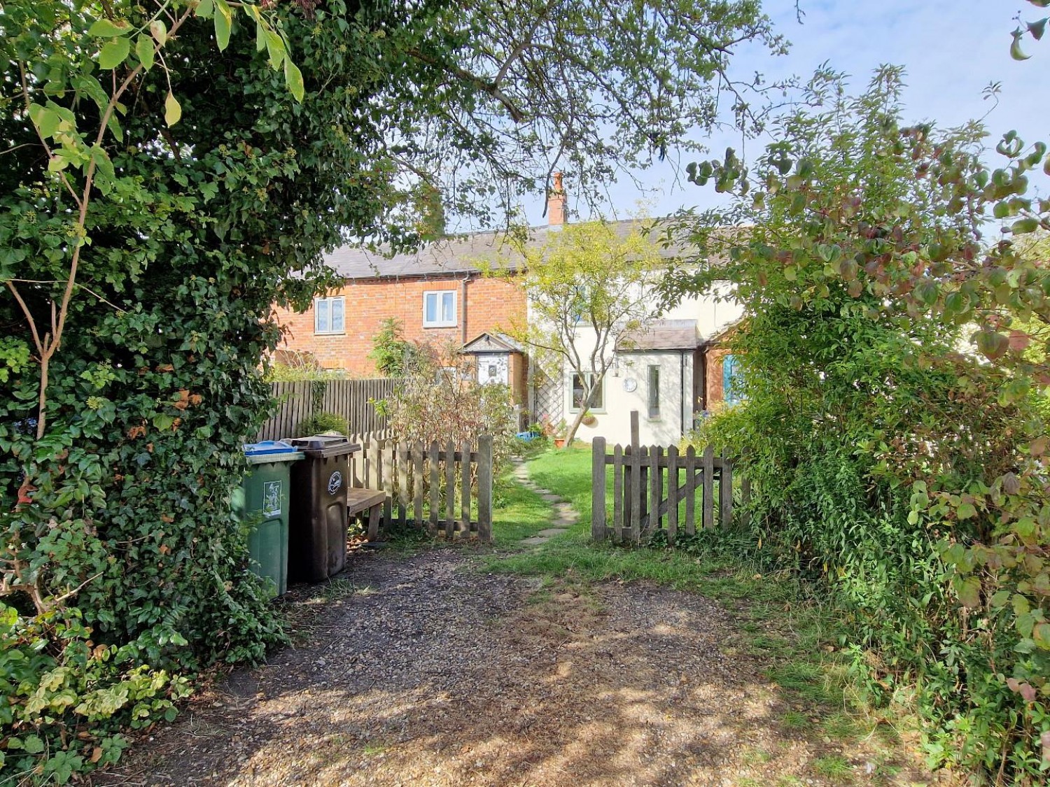 Main Street, Twyford, Buckingham