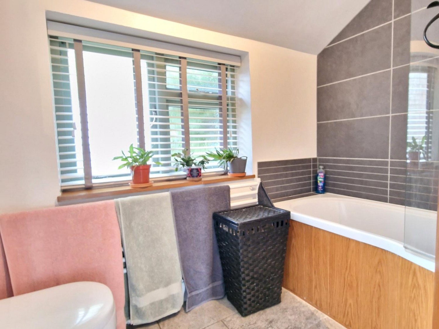 Main Street, Twyford, Buckingham