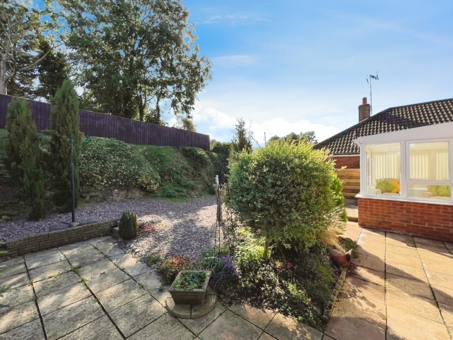 2 bedroom Bungalow for sale in The Quarry, Cam