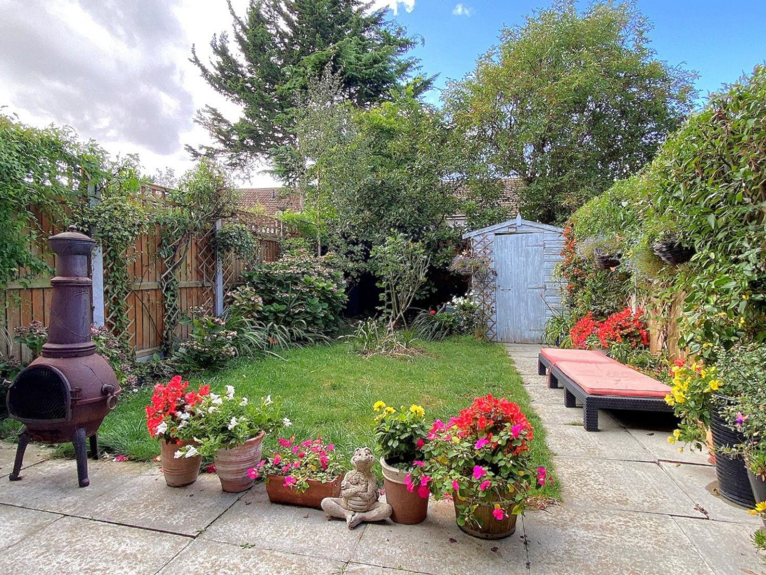 Christianfields Avenue, Gravesend