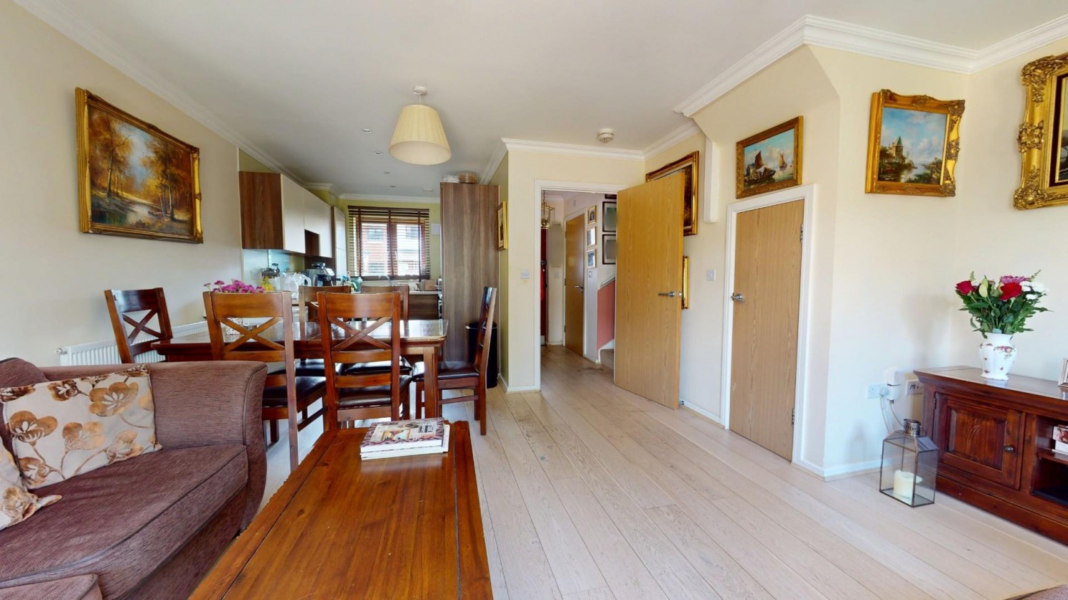 Christianfields Avenue, Gravesend