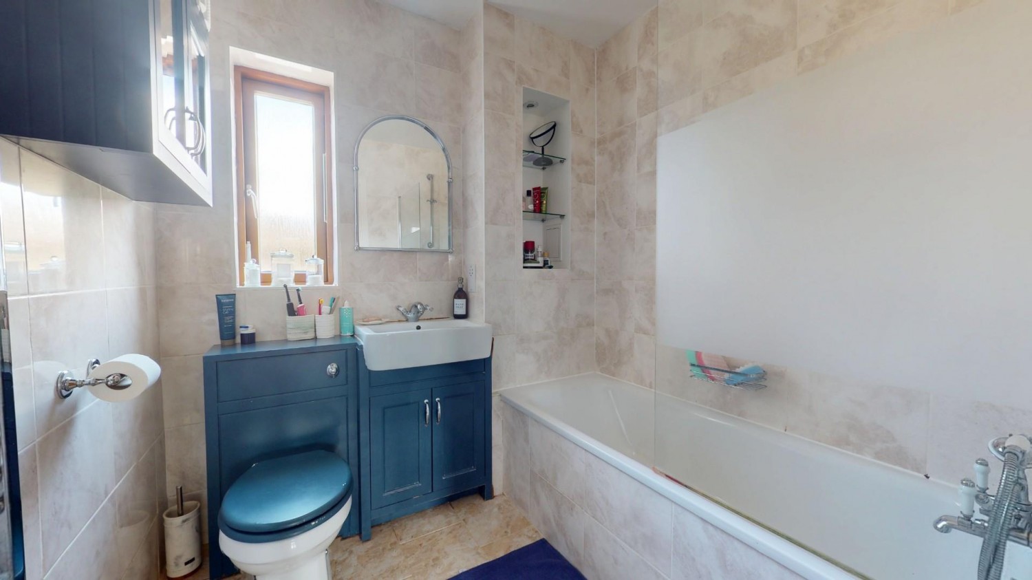 Christianfields Avenue, Gravesend