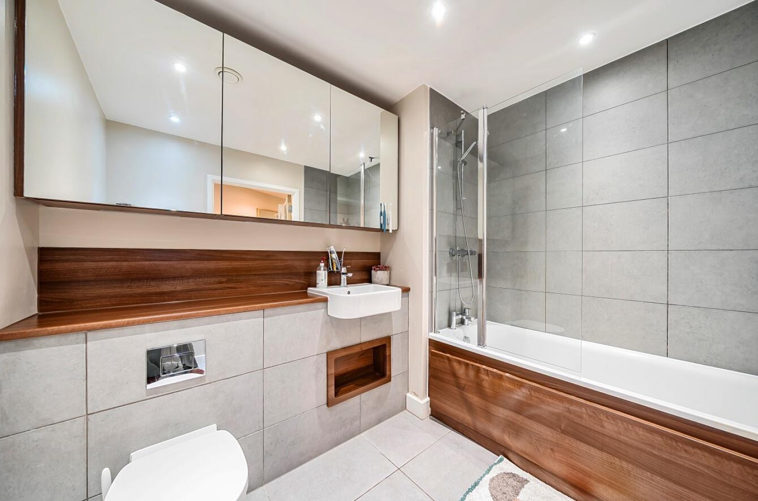 Dixie Court, Adenmore Road, London, SE6 4FA