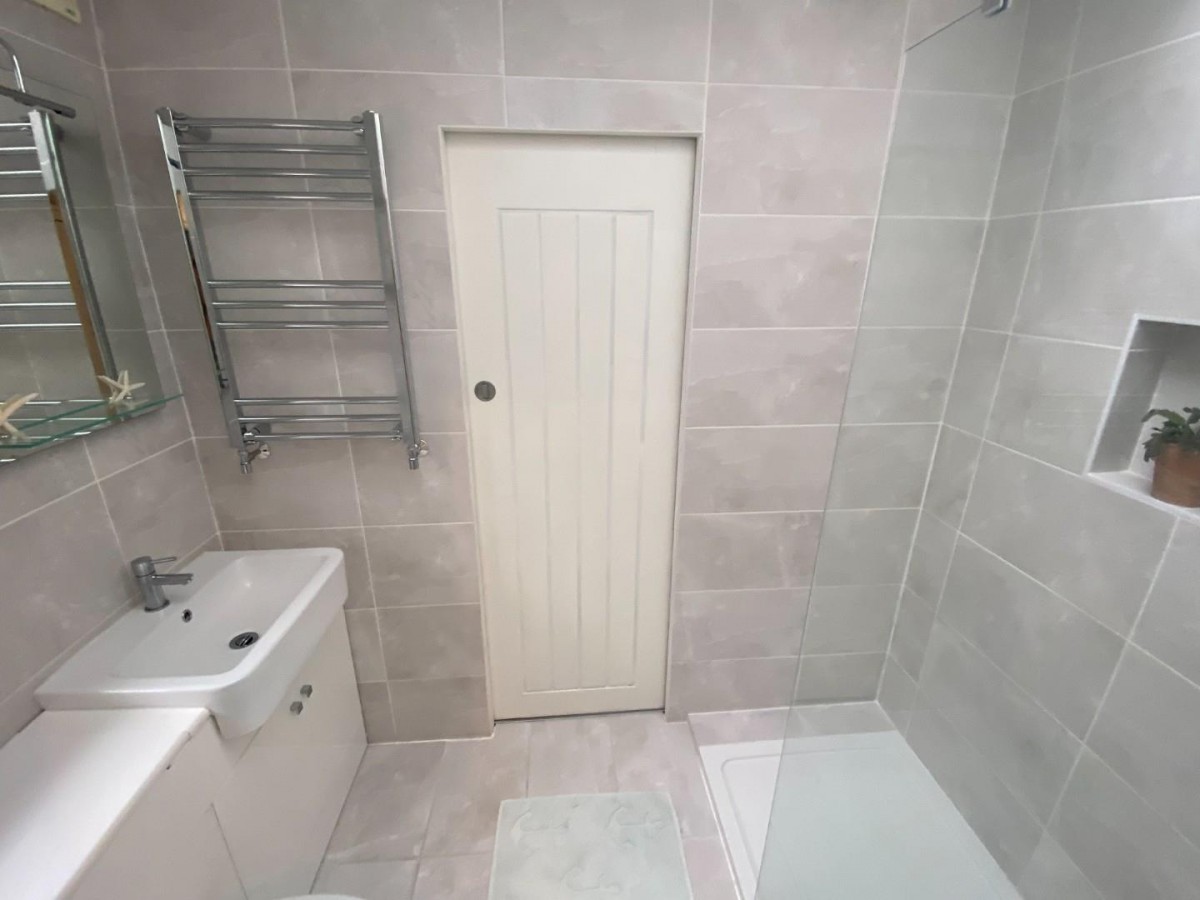 Barton Drive, Hamble, SO31 4RE