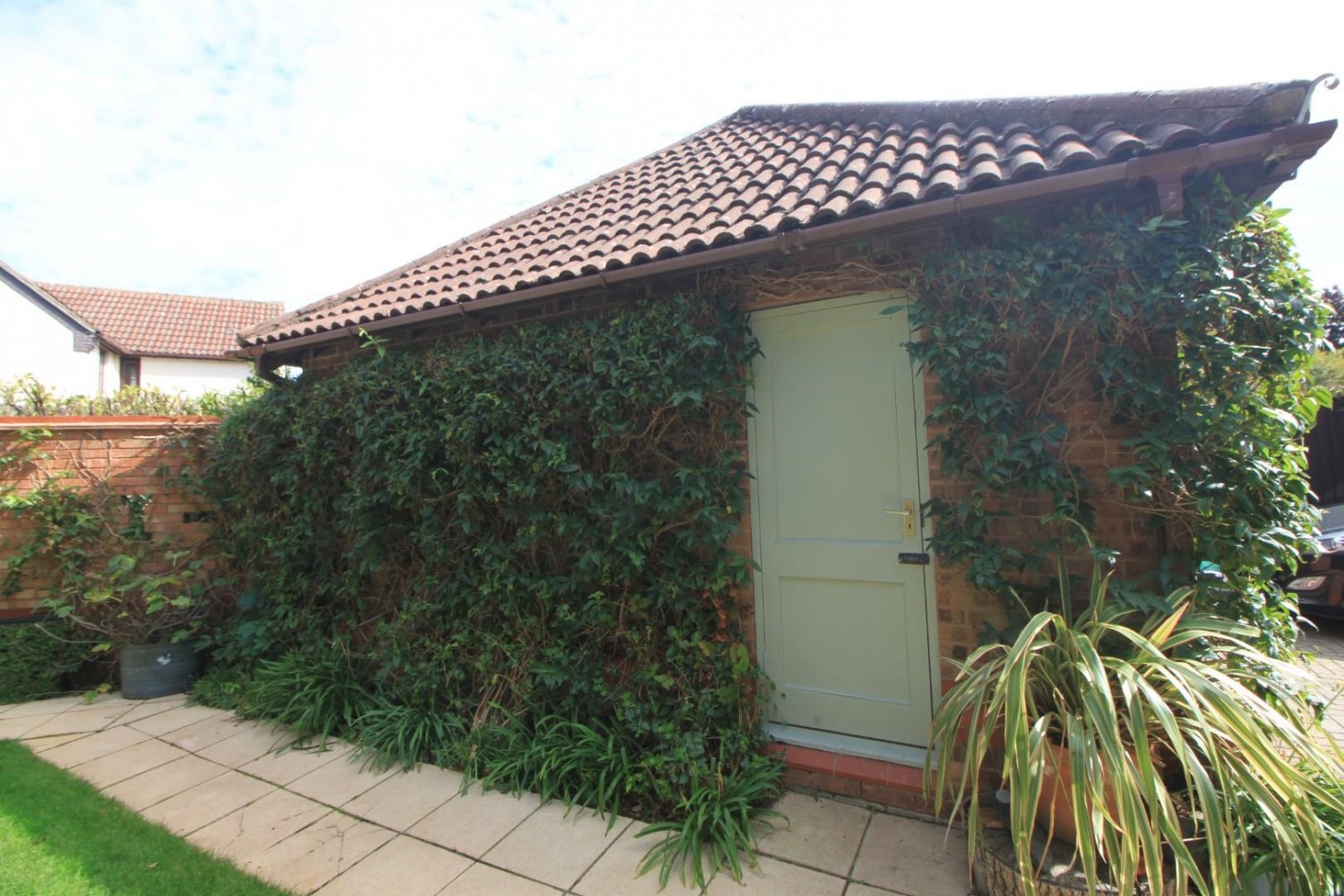 Barton Drive, Hamble, SO31 4RE