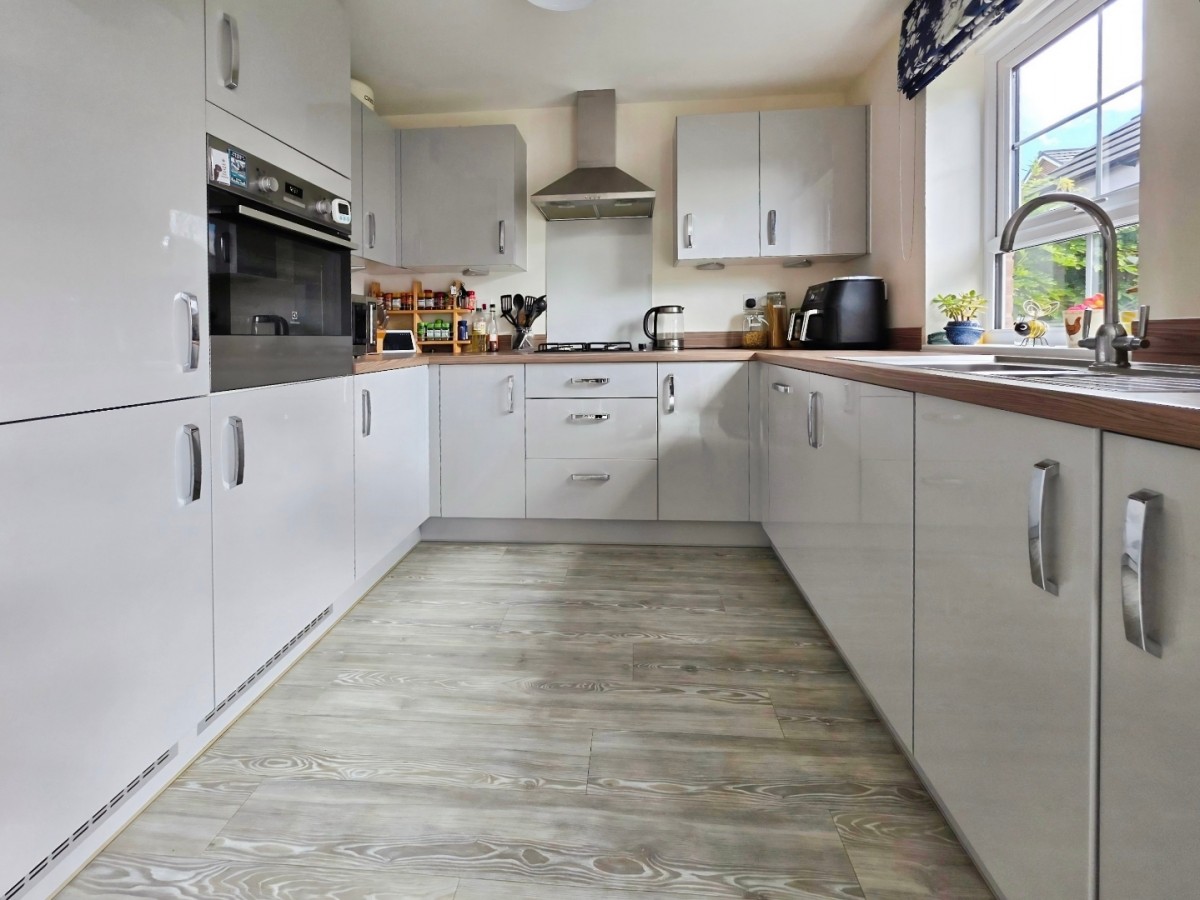 Great Oldbury Drive, Great Oldbury, Stonehouse, GL10 3FQ