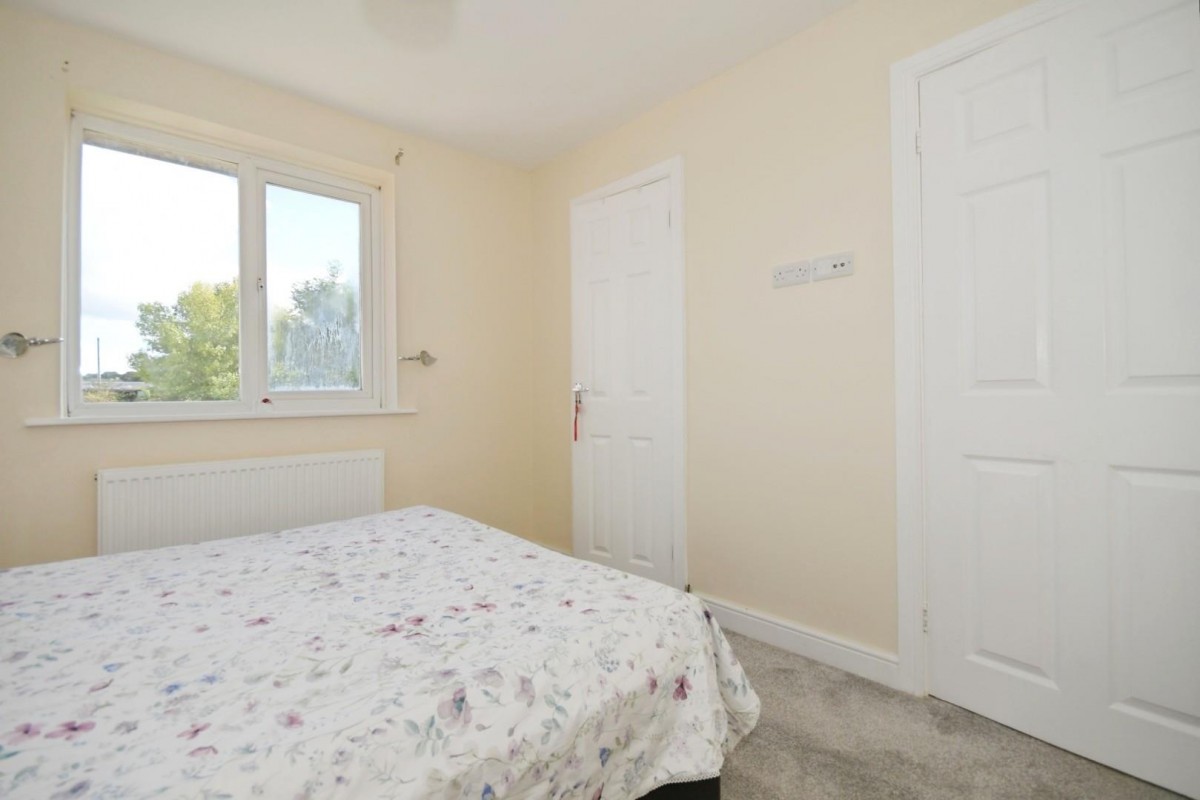 North Side, New Tupton, Chesterfield, S42 6BW