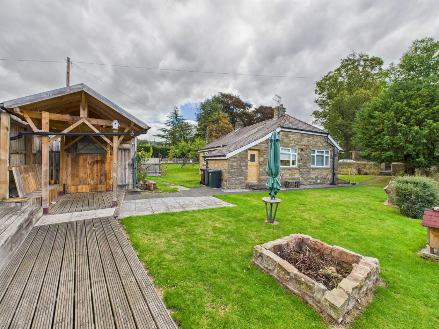 Castlefields Lane, Bingley