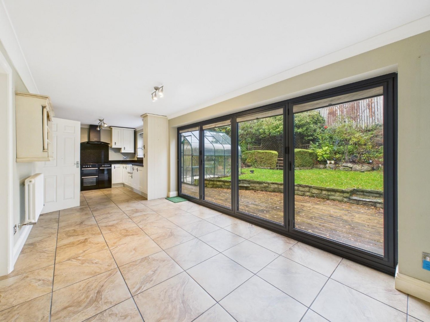 Paslew Court, East Morton, Keighley