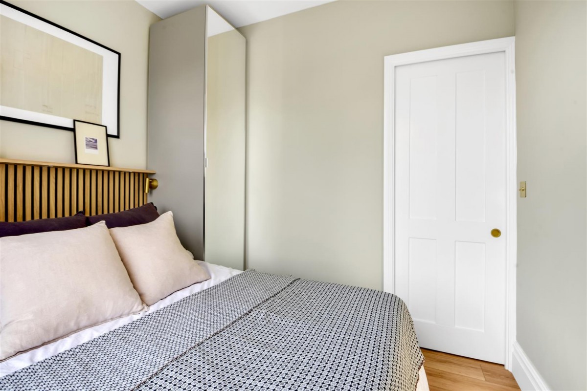 Nevill Road, London, N16