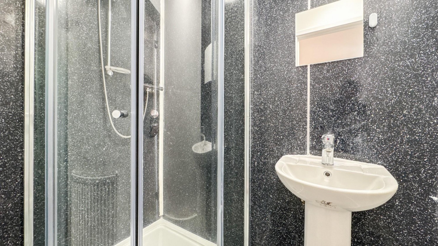 Aylesbury Crescent, Bedminster, BS3 5NN