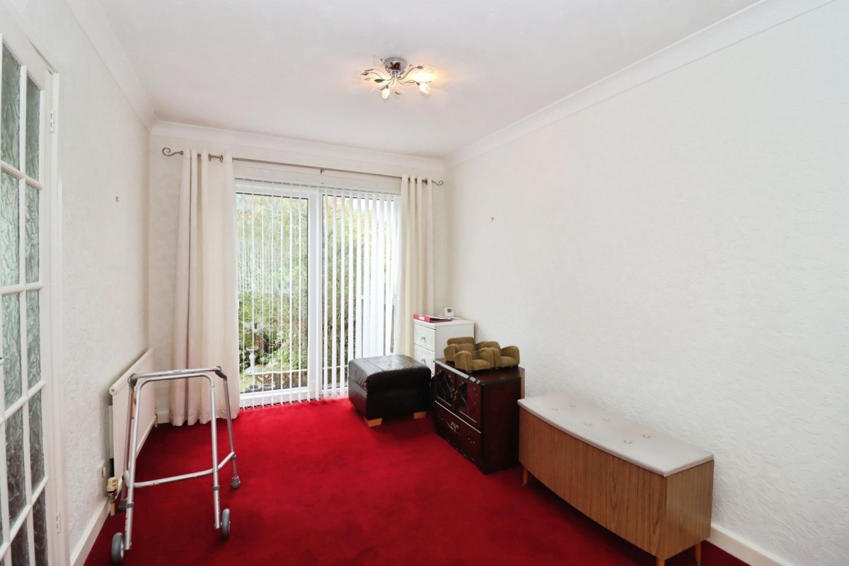 Smithfield Avenue, Hasland, Chesterfield, S41 0PS