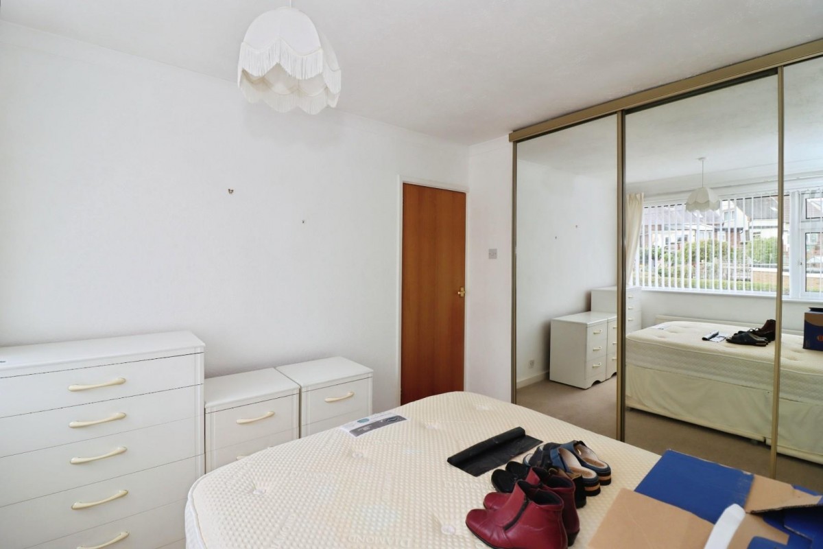 Smithfield Avenue, Hasland, Chesterfield, S41 0PS