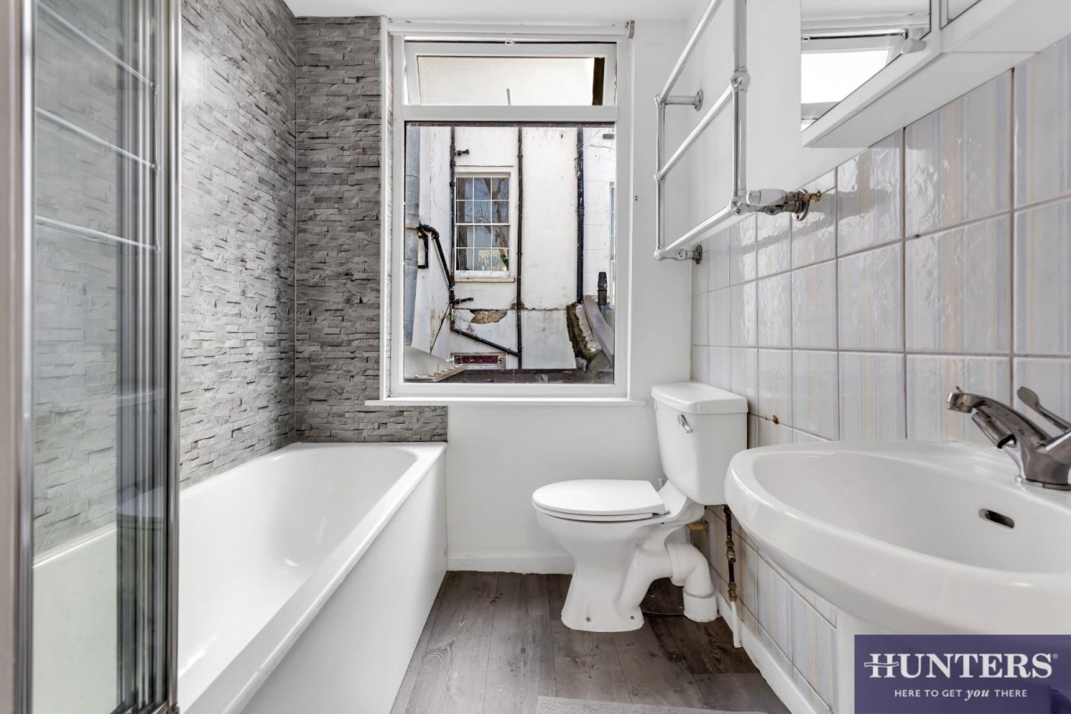 Hermit Place, London, Kilburn, NW6