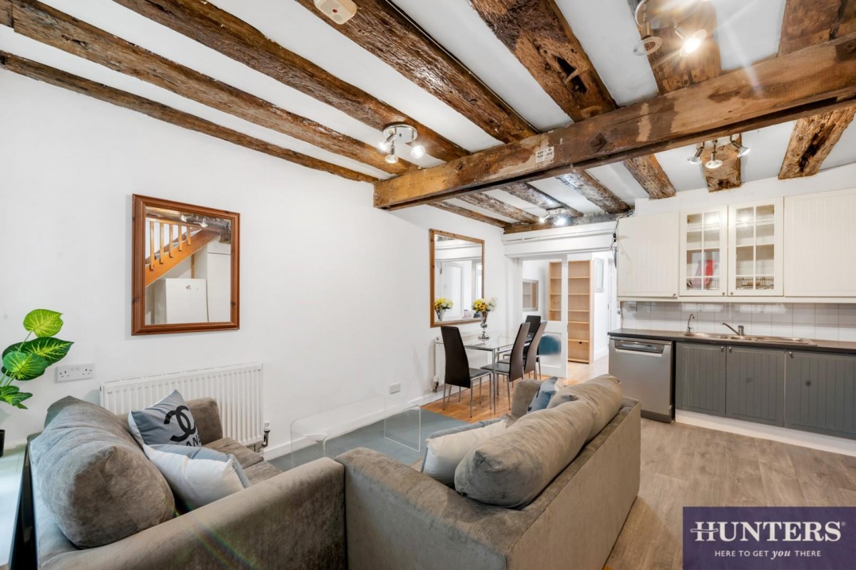 Hermit Place, London, Kilburn, NW6