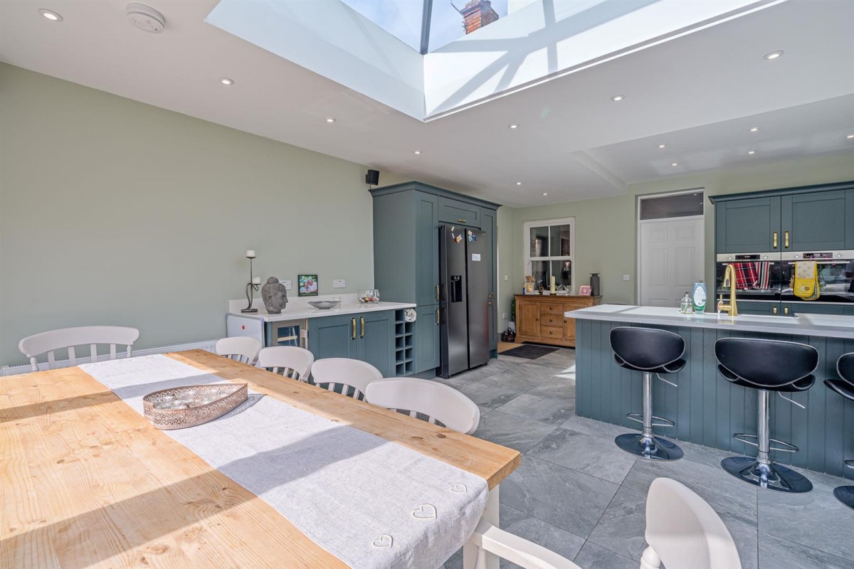 Lawn Street, Stourbridge, DY8 3UQ