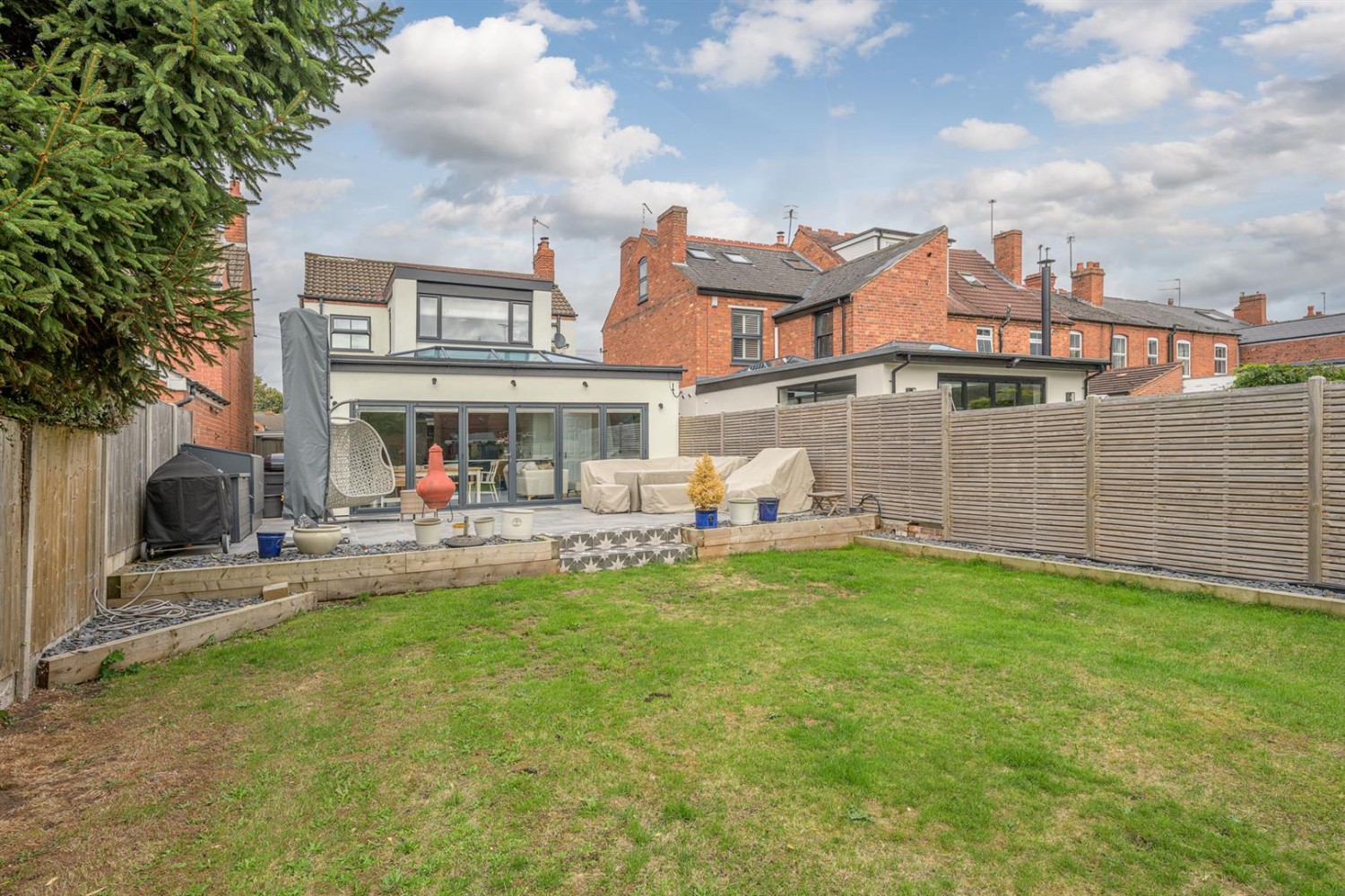 Lawn Street, Stourbridge, DY8 3UQ