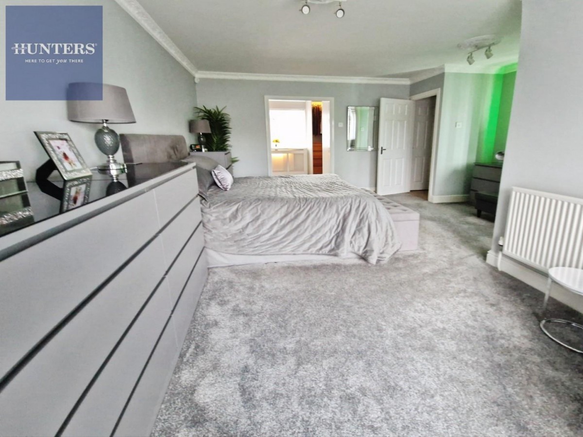 Clos Penglyn, Pencoed, Bridgend, CF35 6NX