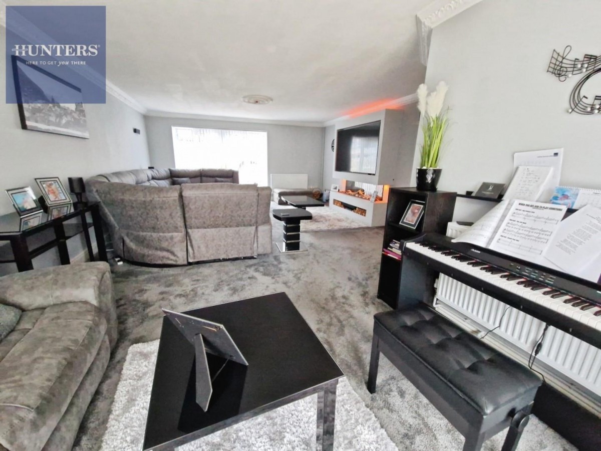 Clos Penglyn, Pencoed, Bridgend, CF35 6NX