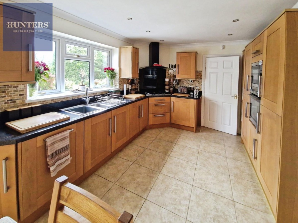 Clos Penglyn, Pencoed, Bridgend, CF35 6NX